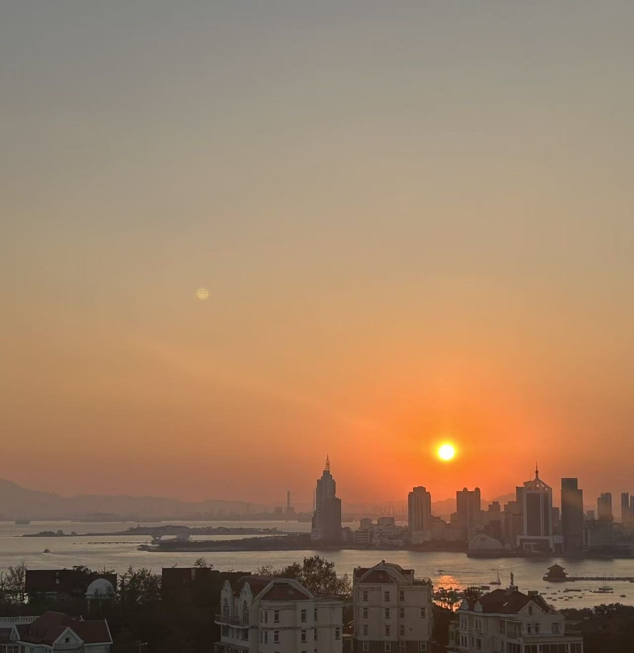 青岛日落咯.jpg